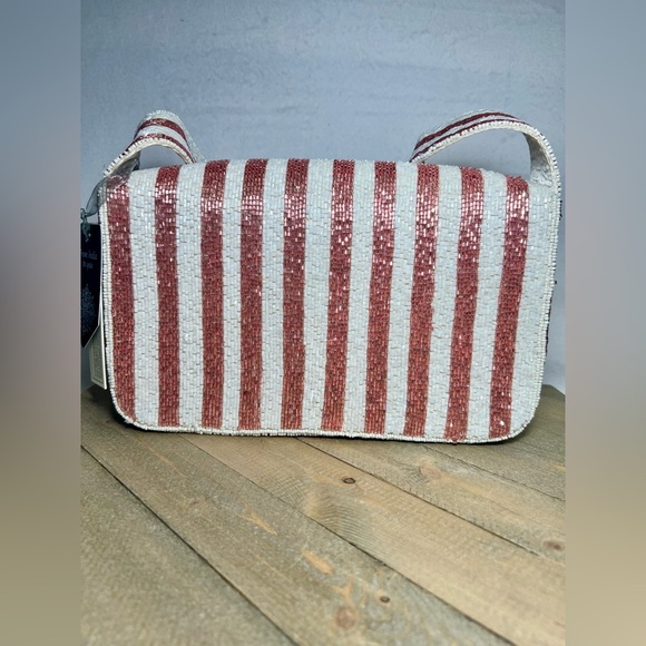 Viral Beaded Star Bag!! - Picture 2 of 9